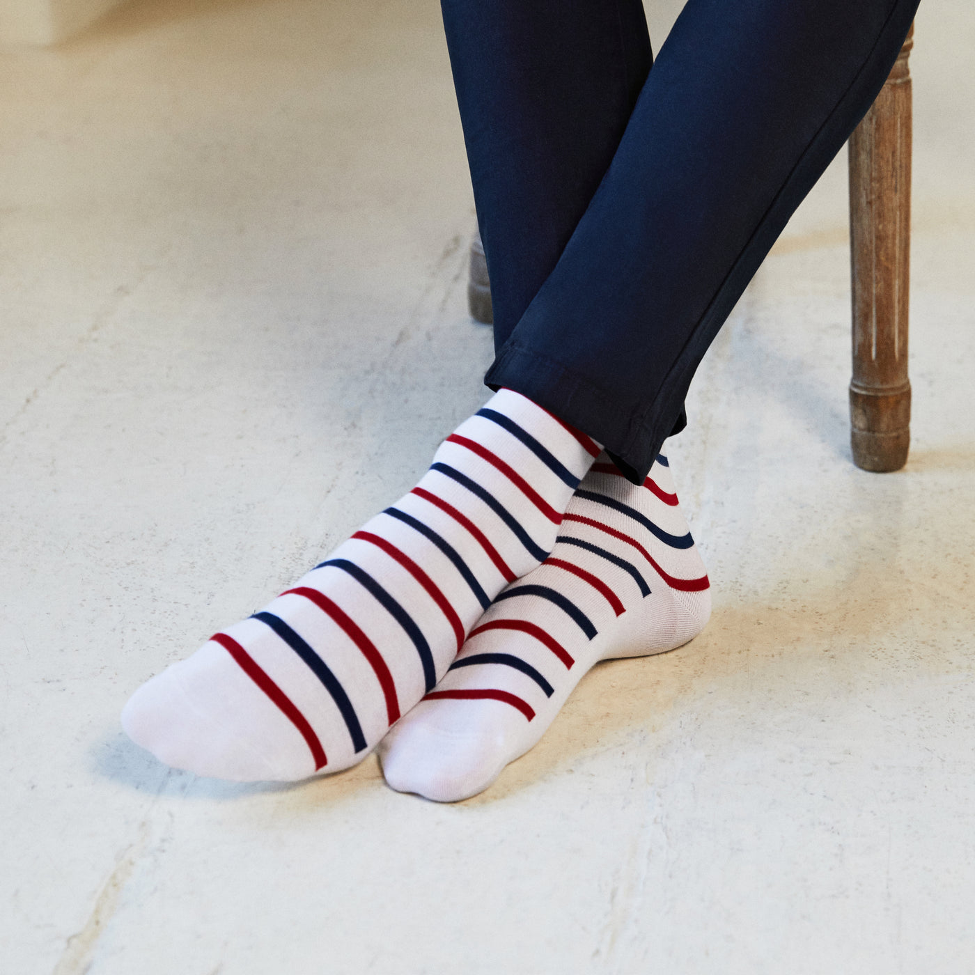 The sailor's shirt - men's socks - white cotton