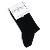 Non-compressive black socks