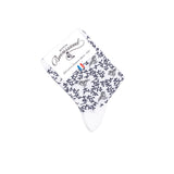 Chaussette femme mi-haute blanche à motifs oiseaux gris et branches noires avec packaging Maison Broussaud.